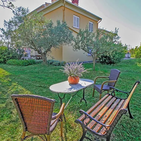 Leandra In Rovinjsko Selo * Istrien Rovinj