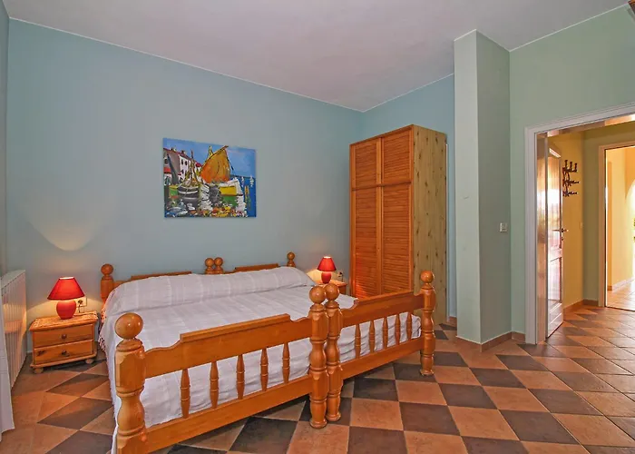 Leandra In Rovinjsko Selo * Istrien